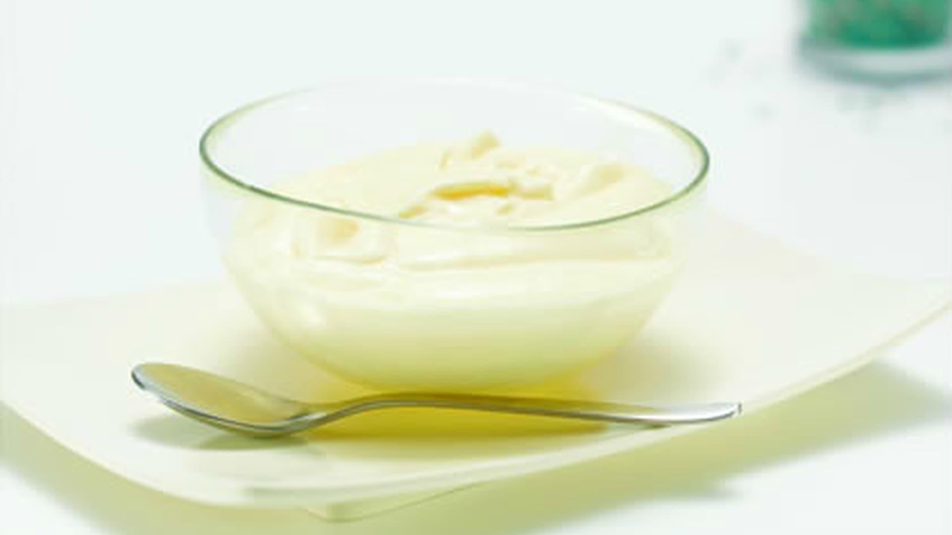 Almakrém Joghurttal (Applesauce With Yogurt)