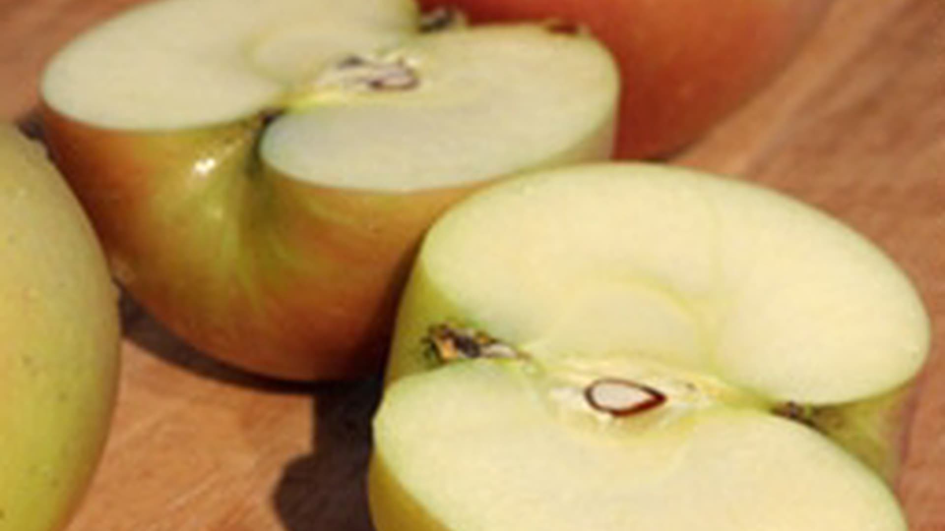 Apple Flavored Breakfast Cake