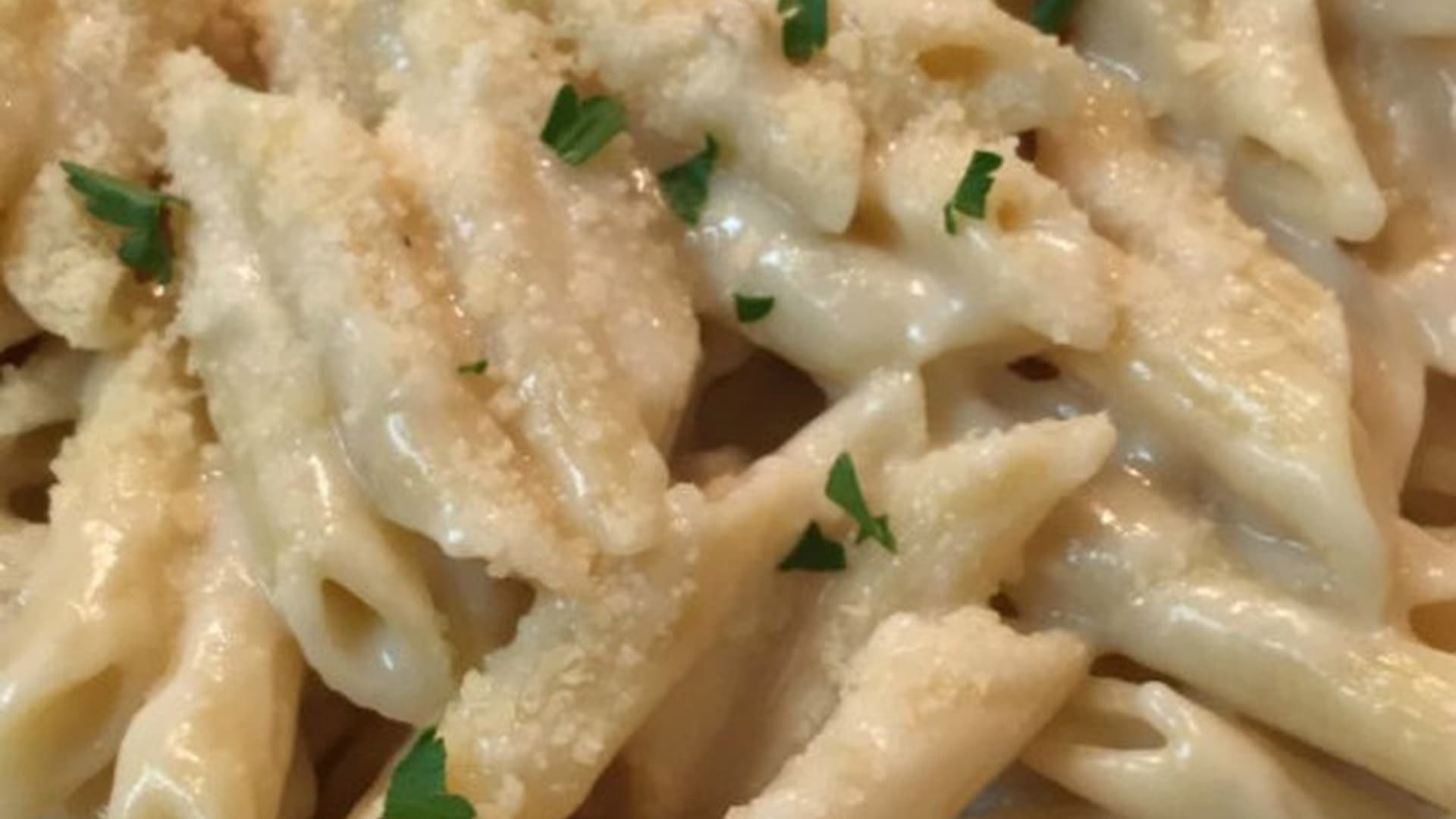 Creamy Garlic Penne Pasta