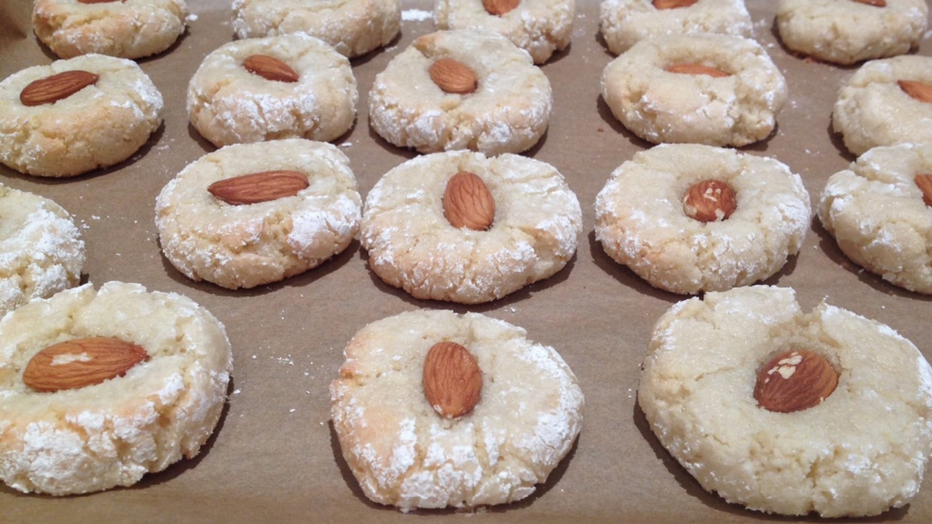 Traditional Ricciarelli