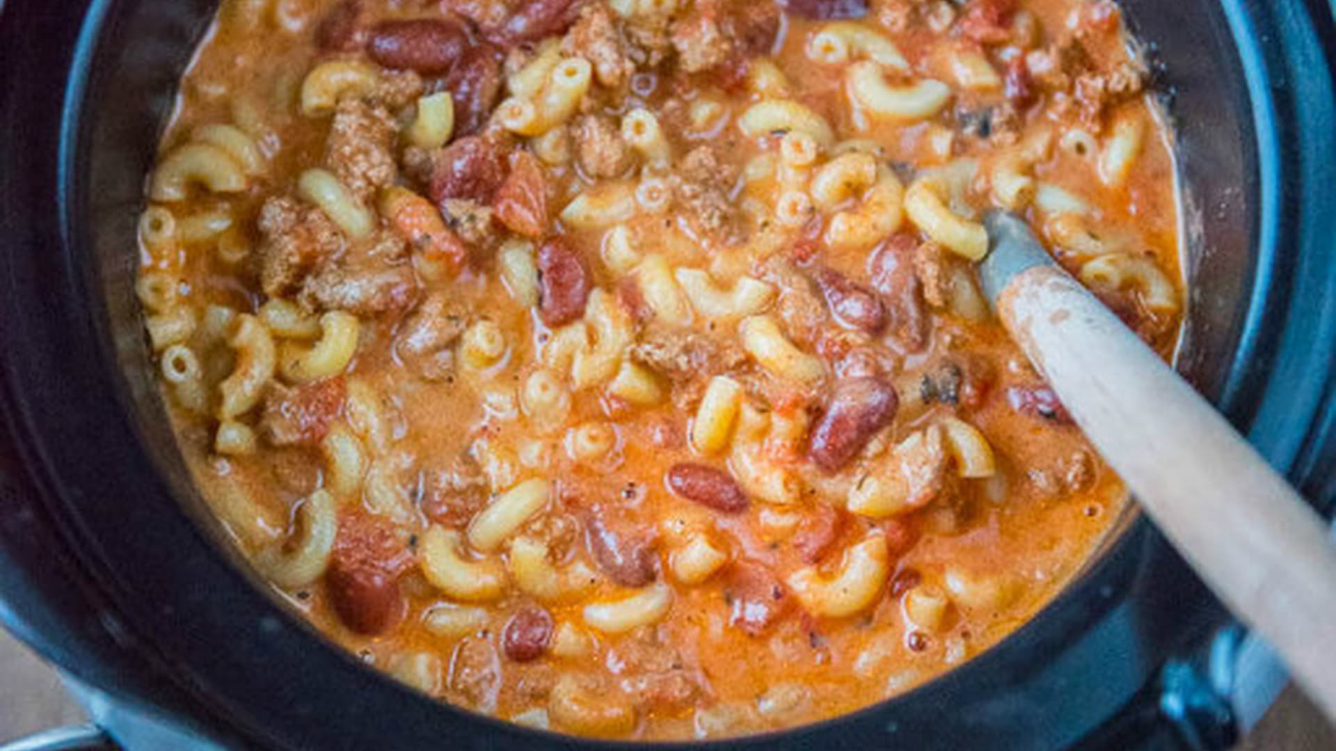 Chili Mac,  Slow Cooker