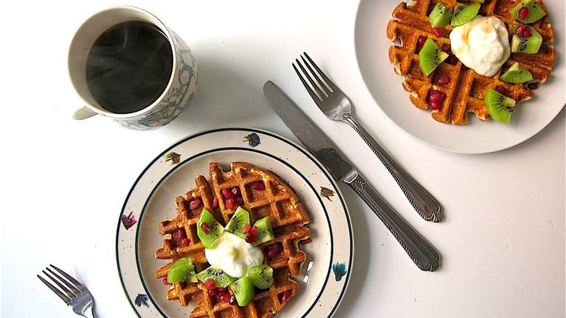 Cottage Cheese Oat Waffles