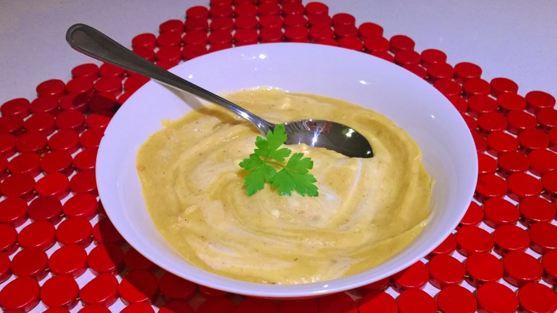 Roasted Cauliflower and Curry Soup