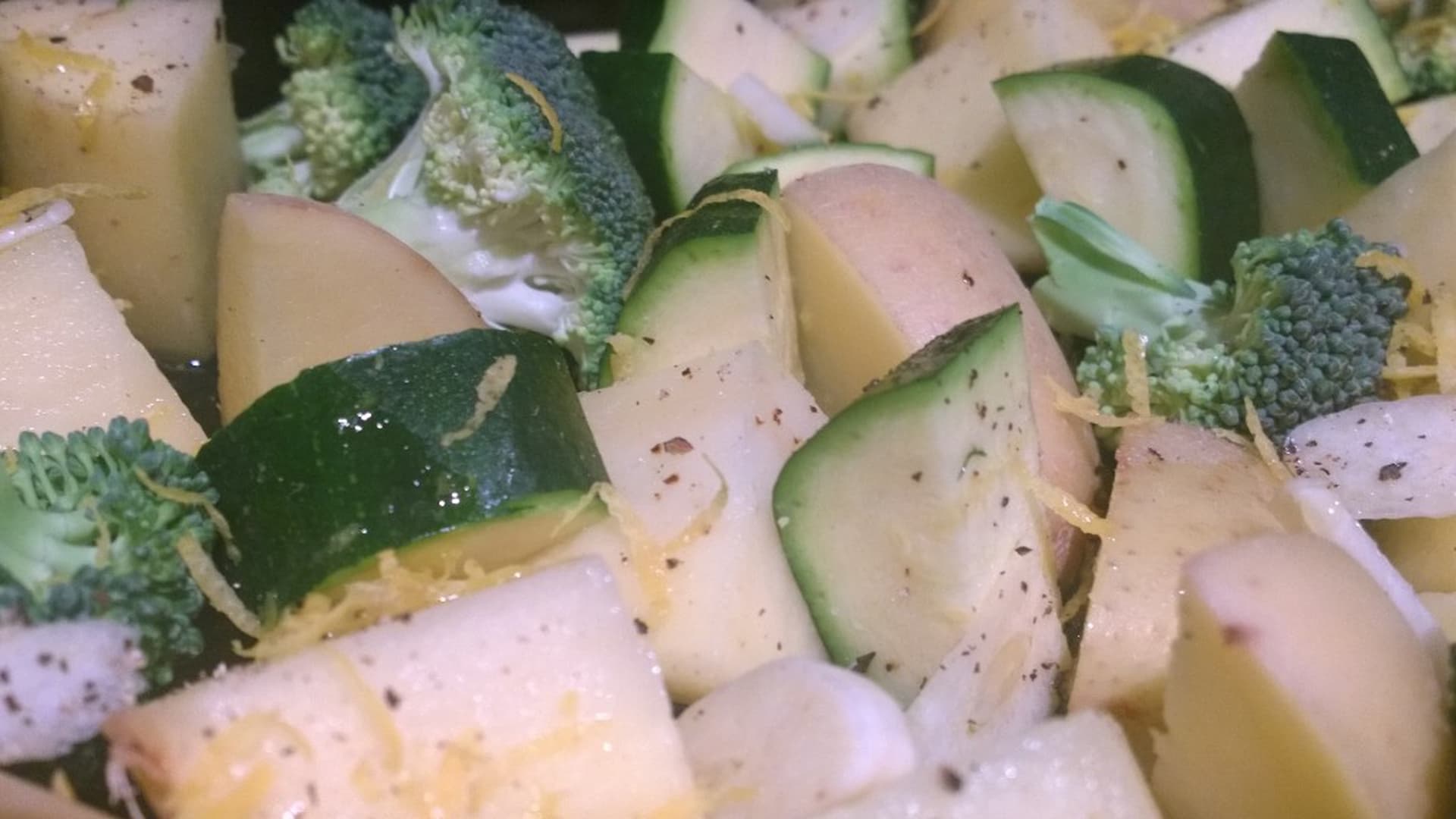 Potato Salad with Salmon & Lentils