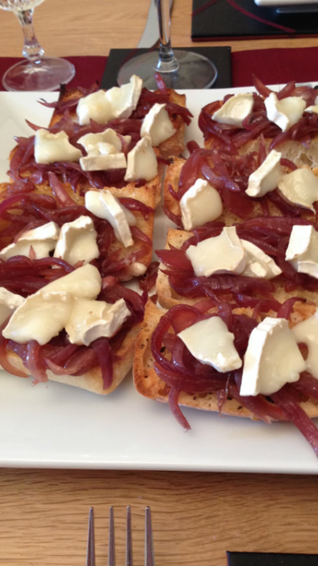 Goats Cheese and Caramelised Onion Bruschetta