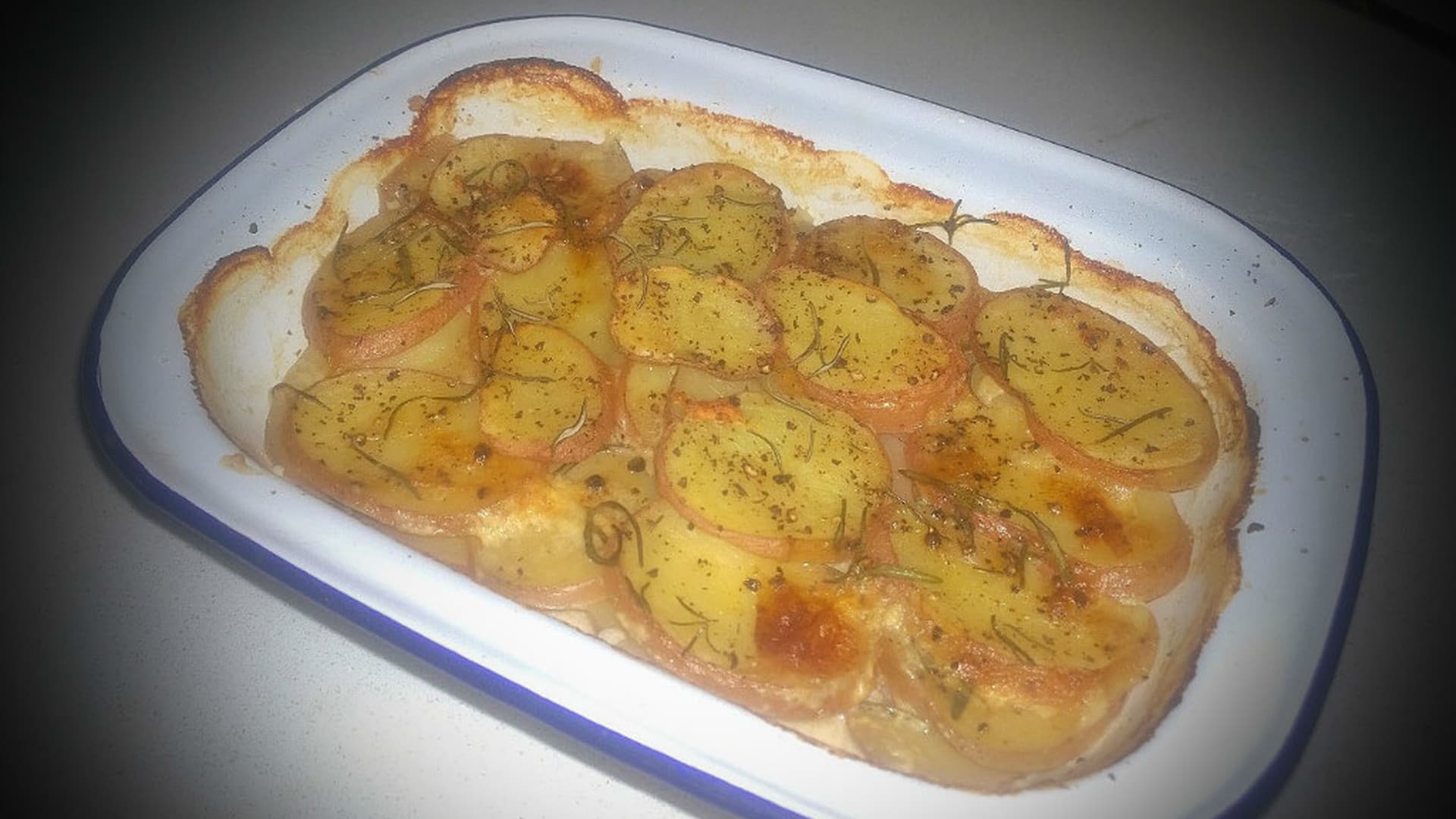 Garlic And Rosemary Scalloped Potatoes