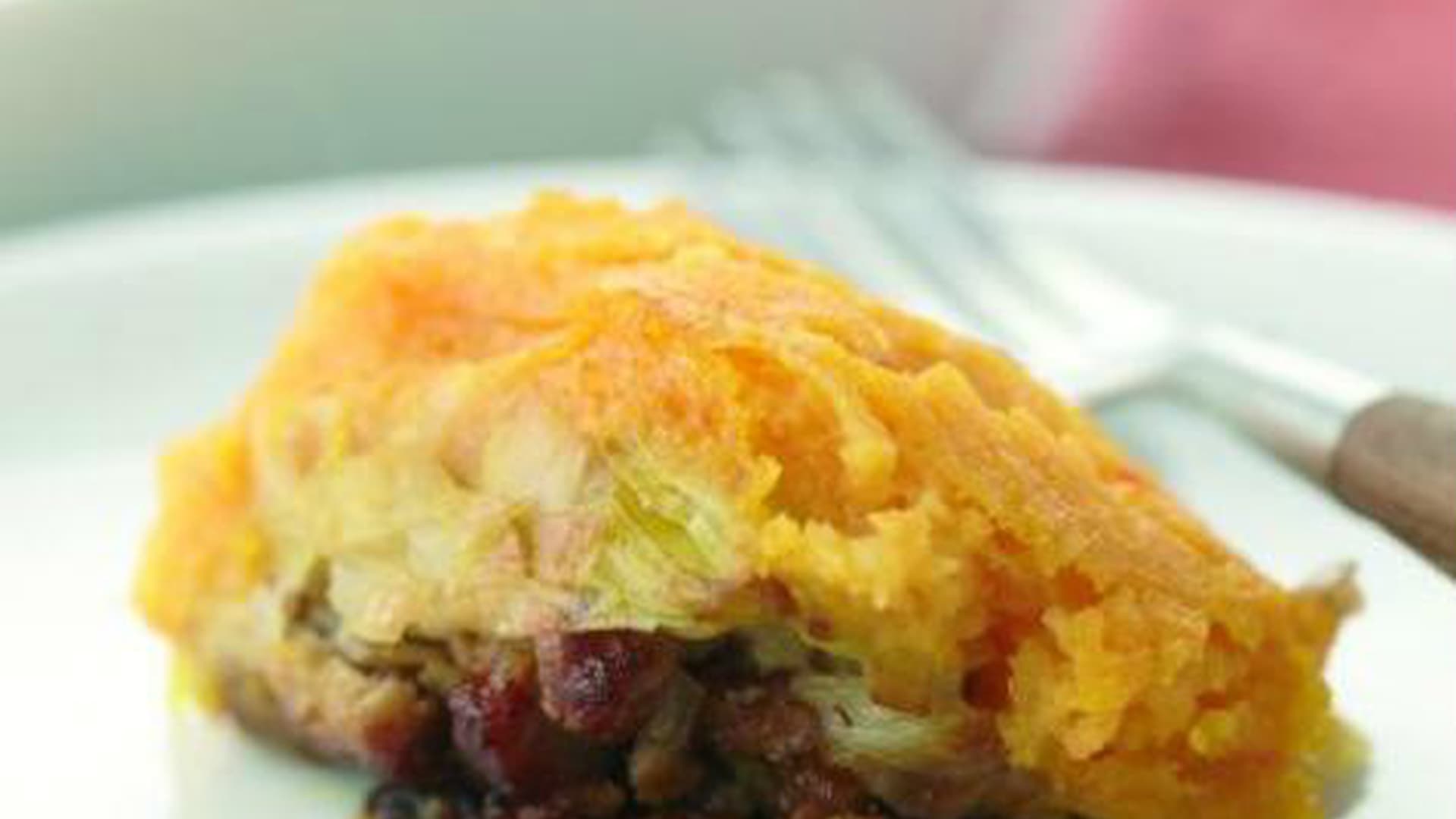 Ovenschotel met prei en wortelpuree en champignons