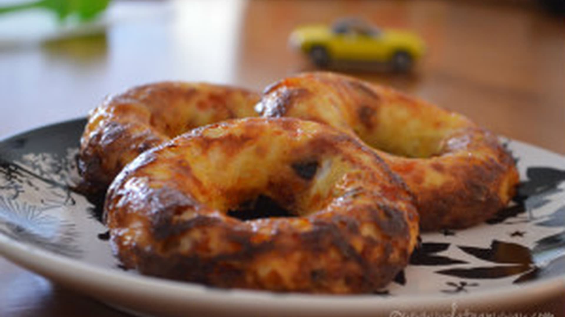 Cauliflower Pizza Bagels